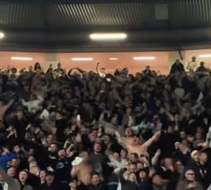 WTF IS THAT CHANT’’-LEEDS UNITED UNVEILED A STUNNING LAST MINUTE CHANT,IT’S BLOWING ACROSS THE INTERNET RIGHT NOW